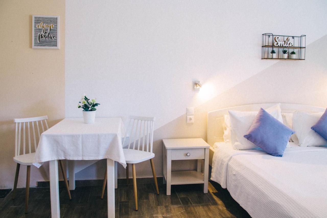 Theodora Rooms Poros Town Exterior foto